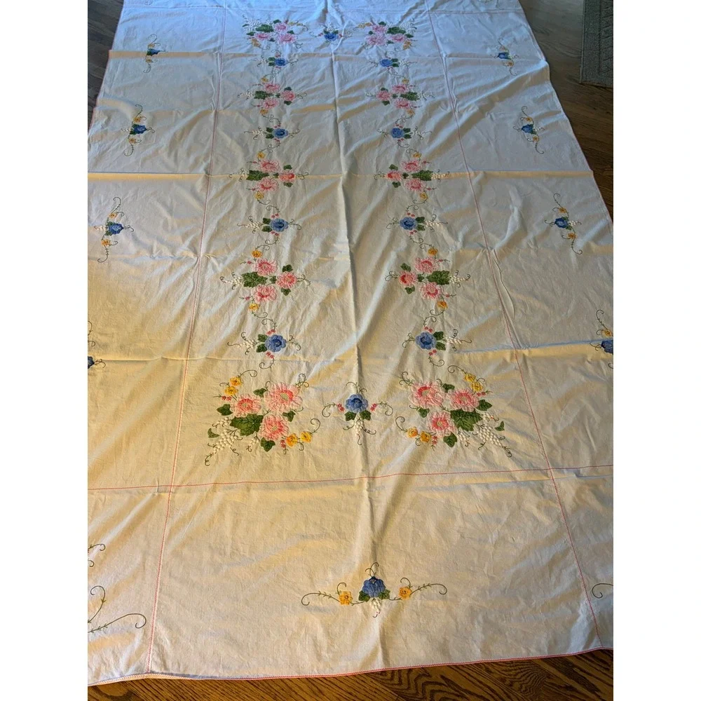 Vintage Embroidered Floral Tablecloth Rectangular 64x110 White Pink 10 Napkins*